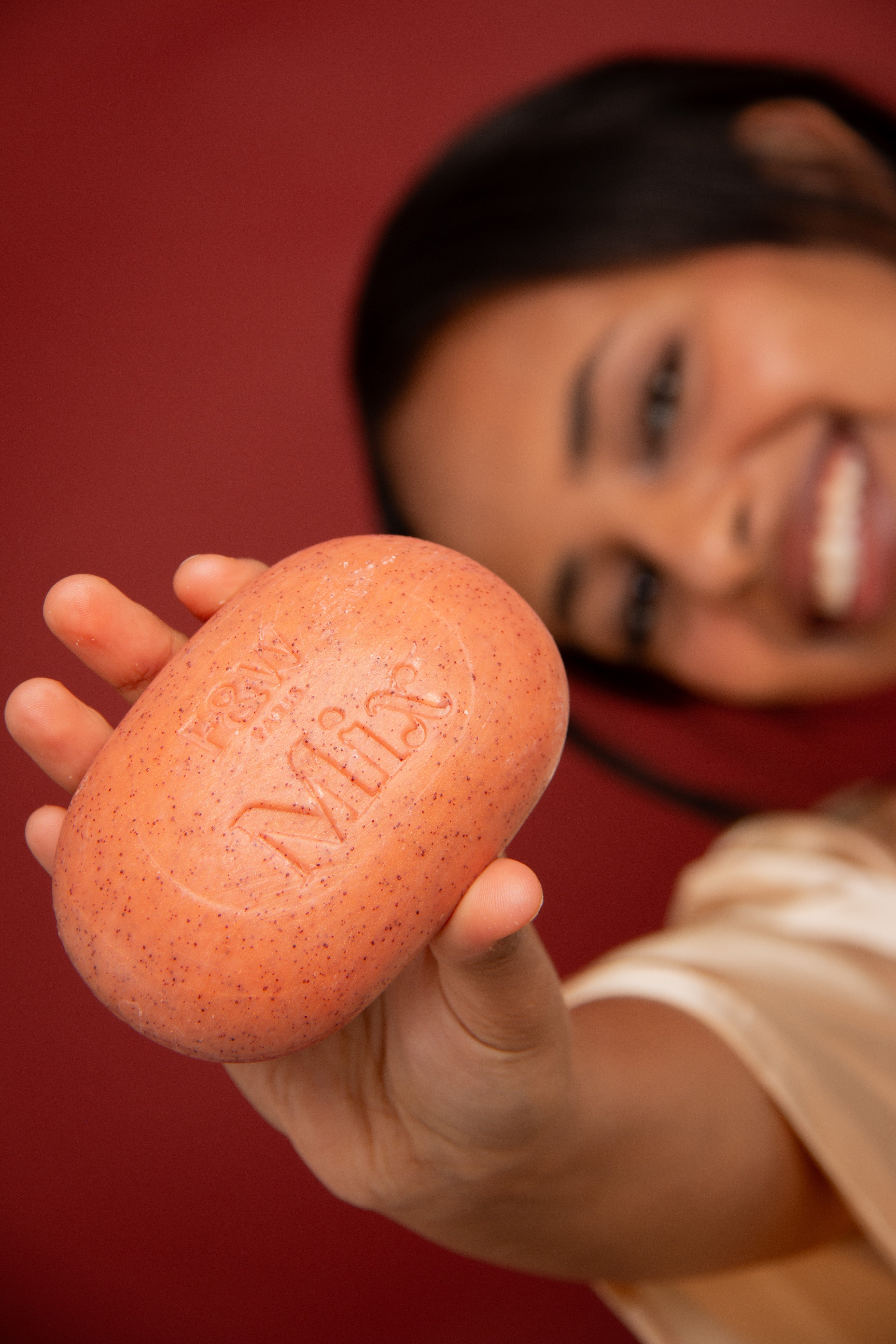 FW MIX Exfoliating Soap 200g - Fair & White