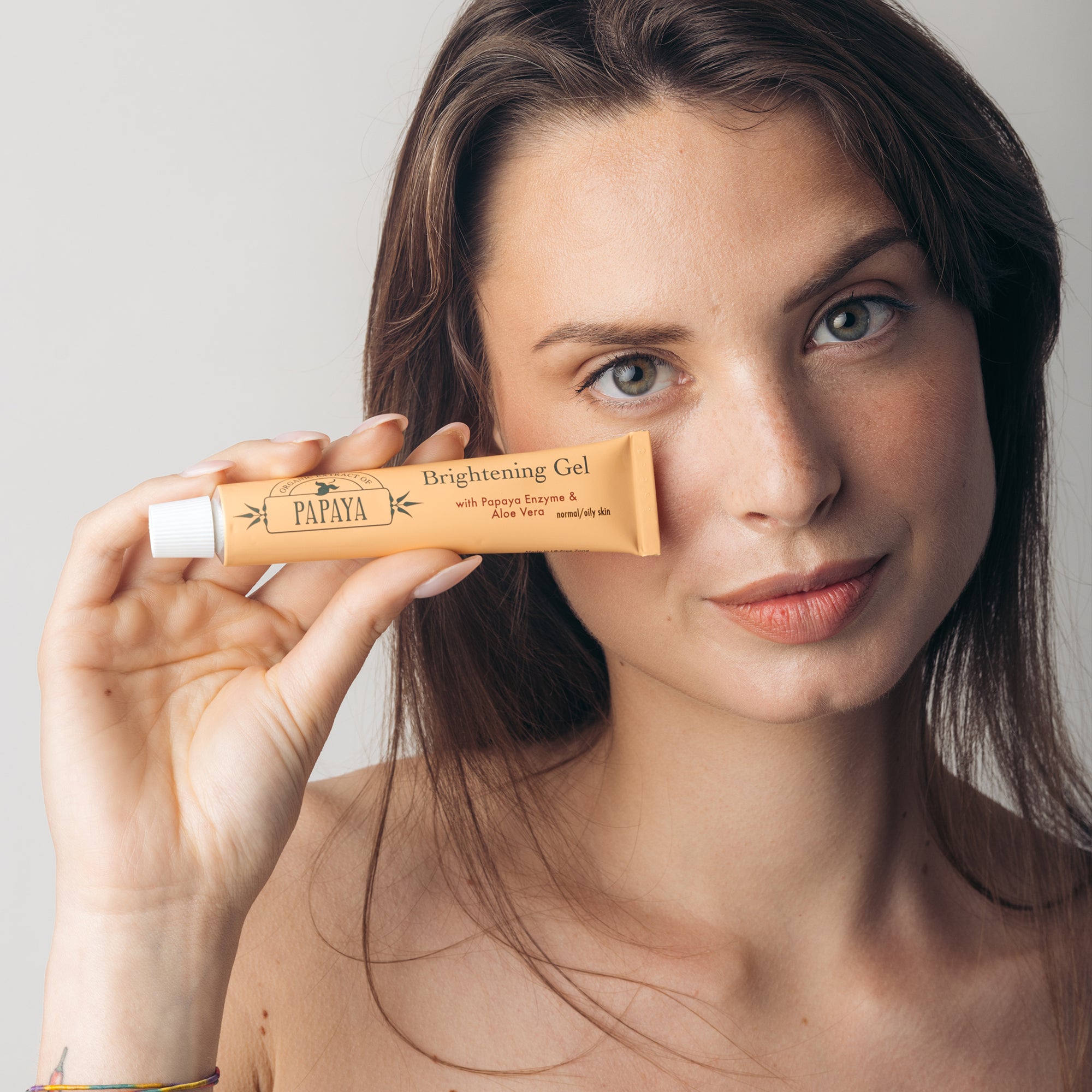 Organic Extract of Papaya Brightening Gel Tube - 30g / 1 Oz